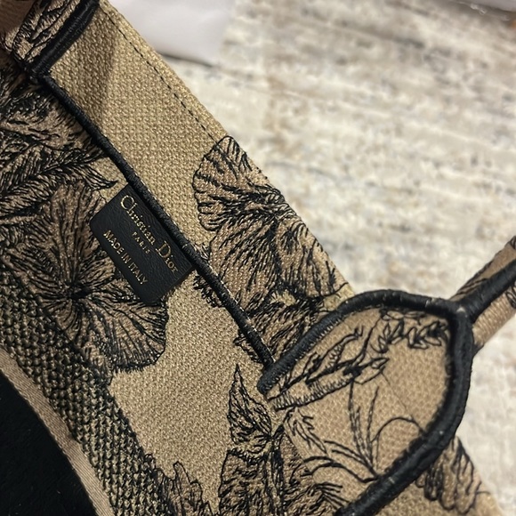 Christian Dior Tote bag - Picture 6 of 11